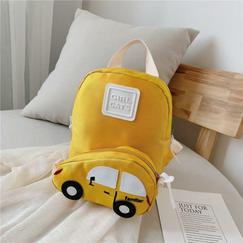 sac à dos en forme de voiture pour enfant