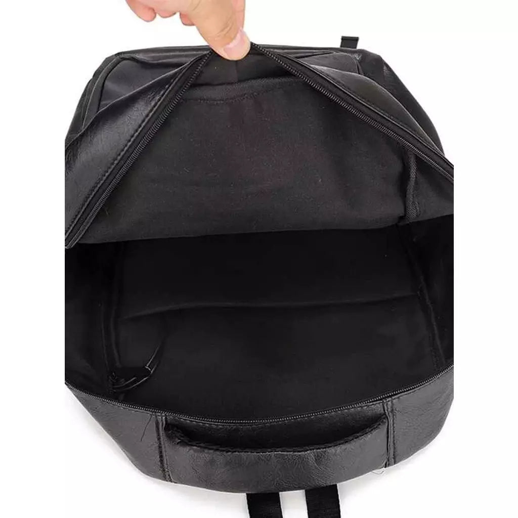 Sac à dos en cuir pour femme : compartiment principal spacieux