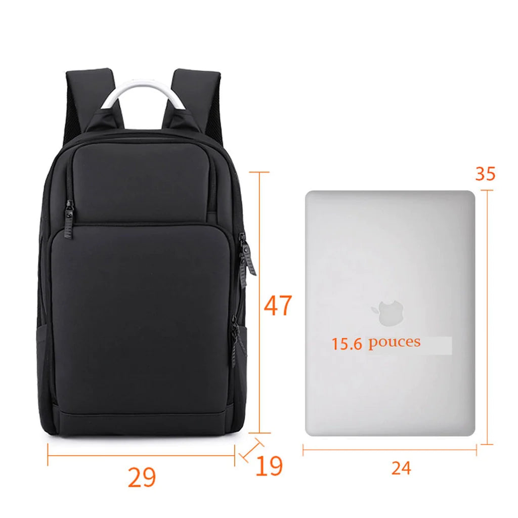 Compartiment pour ordinateur portable dans le sac business femme