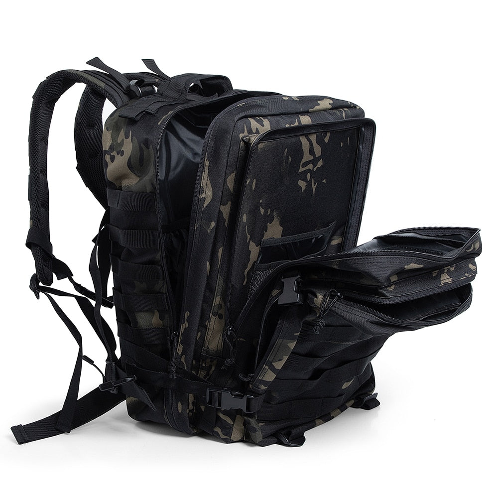 Sac à dos en kaki avec motif camouflage