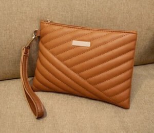 Pochette femme en cuir